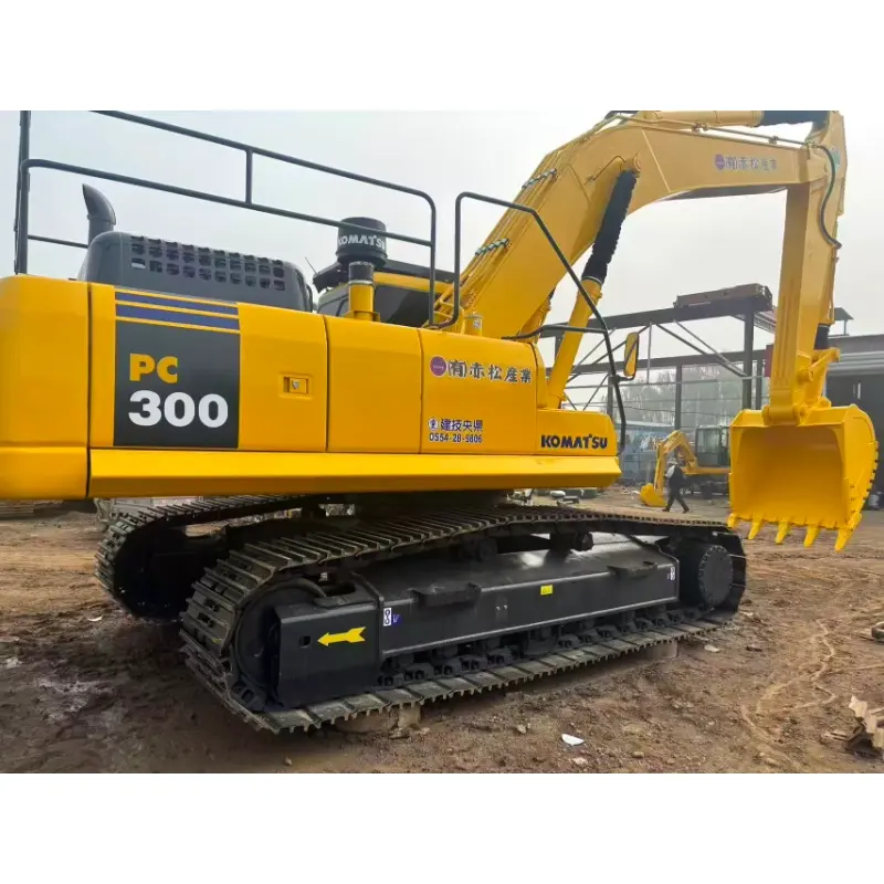 d1 Gebrauchter Komatsu PC300 Bagger mit starker Leistung – Bild 1
